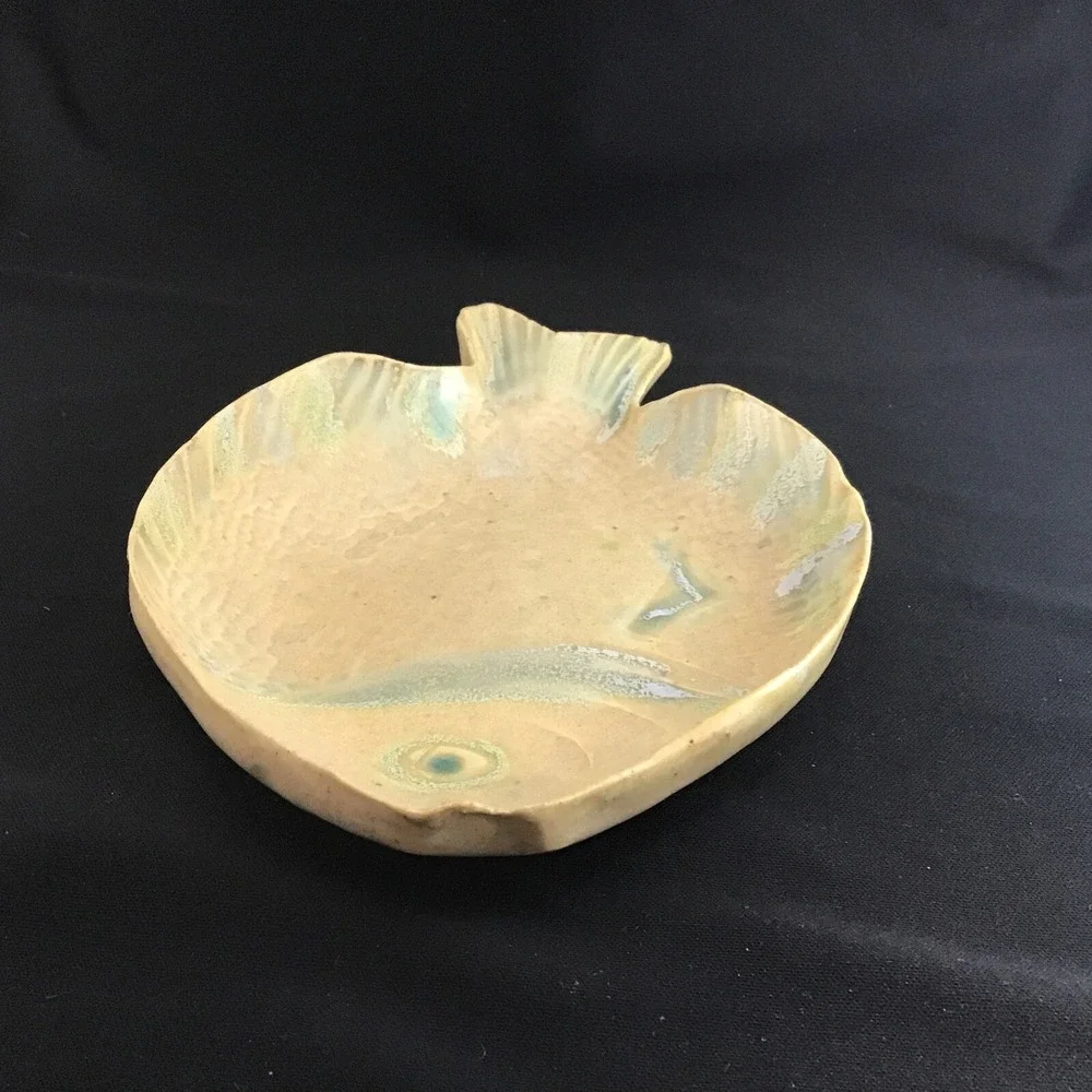 Barn Hill Pottery Chatham Cape Cod Fish Plate Nuetrals Blues Trinket Serving 7